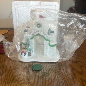 North Pole Gate - North Pole Snow Village by Dept. 56 #5632-4